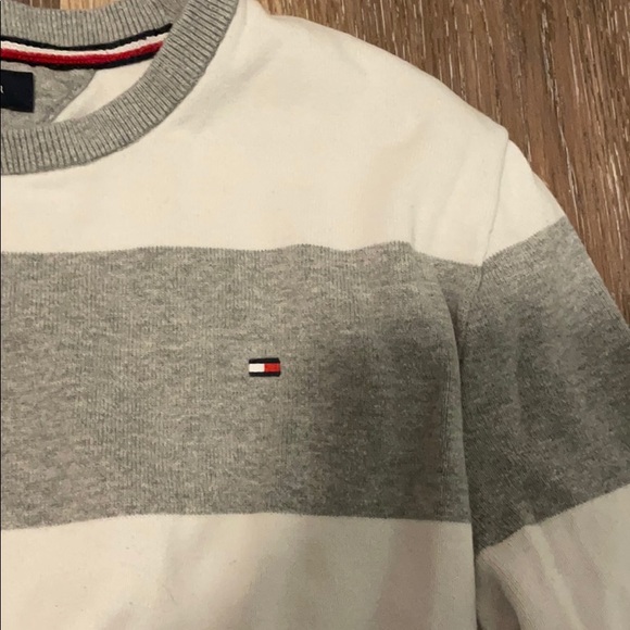 I am selling a striped Tommy Hilfiger sweater. - Picture 2 of 3